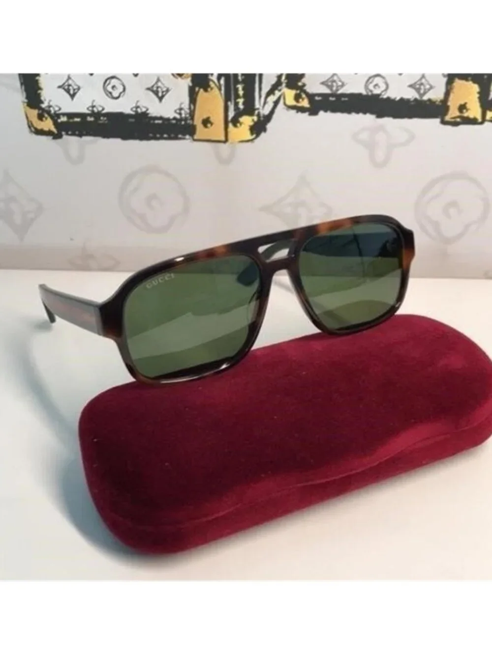 Gucci Tortoise Shell Sunglasses with Green Lenses GG0925s 002